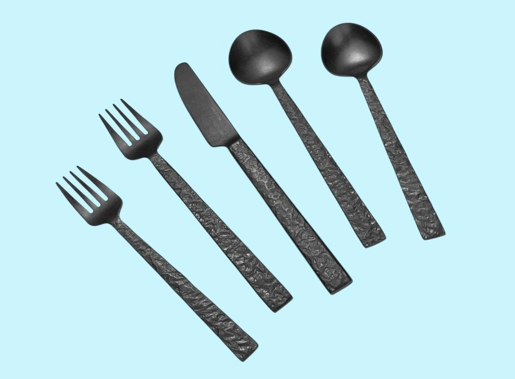 KINGSTONE Black Hammered Silverware Set